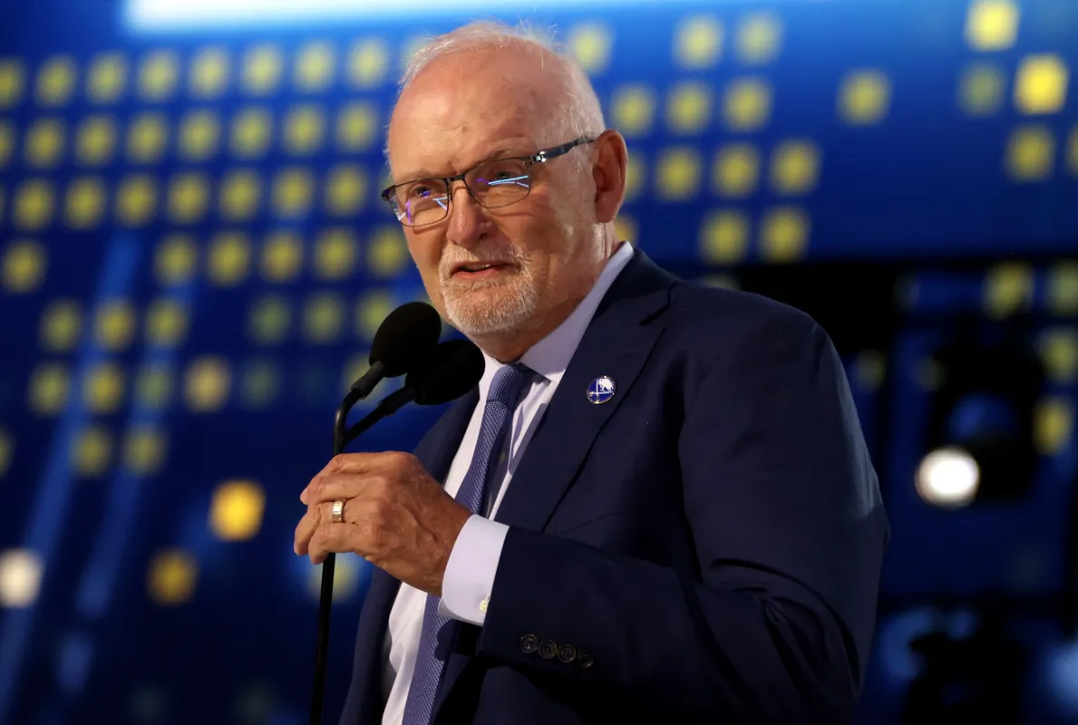 Manque de classe: Lindy Ruff traite les joueurs du CH de « fakeux  »