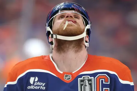 Congédiement sans classe: Connor McDavid a parlé