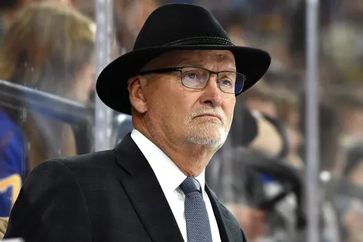 Décès de Lindy Ruff: les partisans des Sabres ont perdu la tête