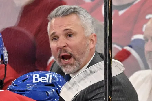Malaise derrière le banc : Martin St-Louis encore frappé par le même problème