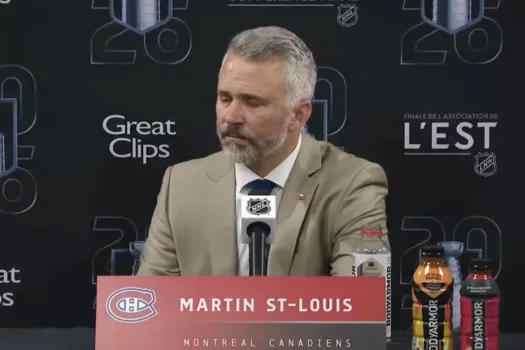 Martin St-Louis fâché par une question: il quitte la salle de presse