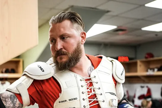 Nicolas Deslauriers au bord de la rupture : une épreuve qui dépasse le hockey