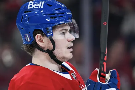 Revirement inacceptable: Cole Caufield se rachète en marquant