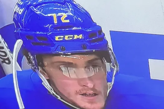 Tricherie à Buffalo: la palette de Tage Thompson illégale