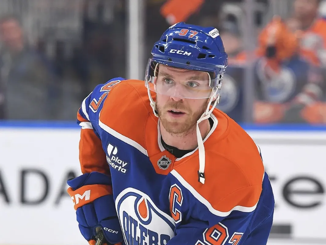 Connor McDavid rejeté et exposé : un journaliste crée la controverse