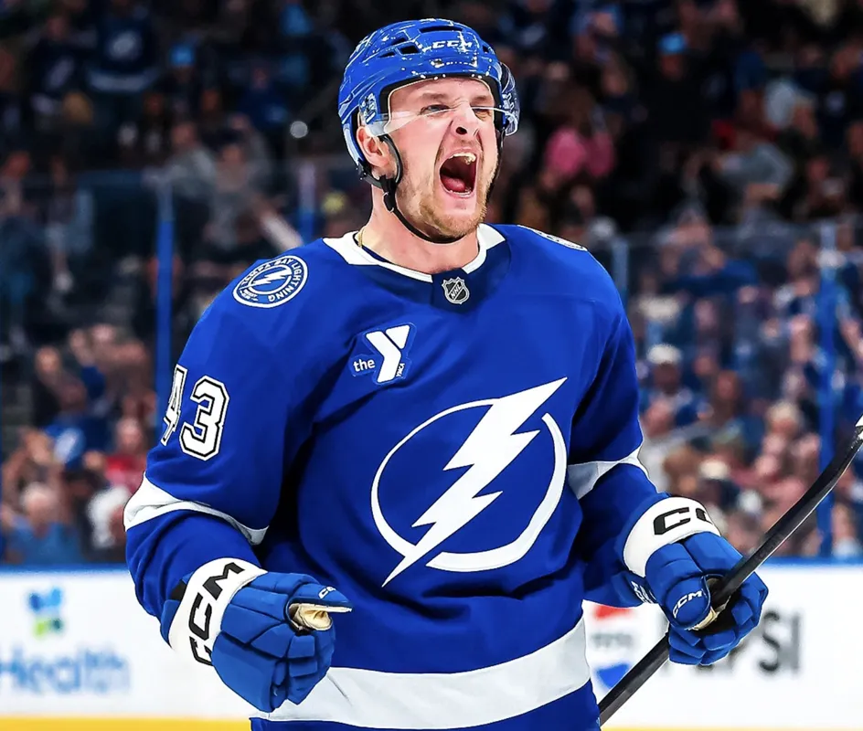 Méga transaction dans la LNH: les Maple Leafs frappent un coup de circuit