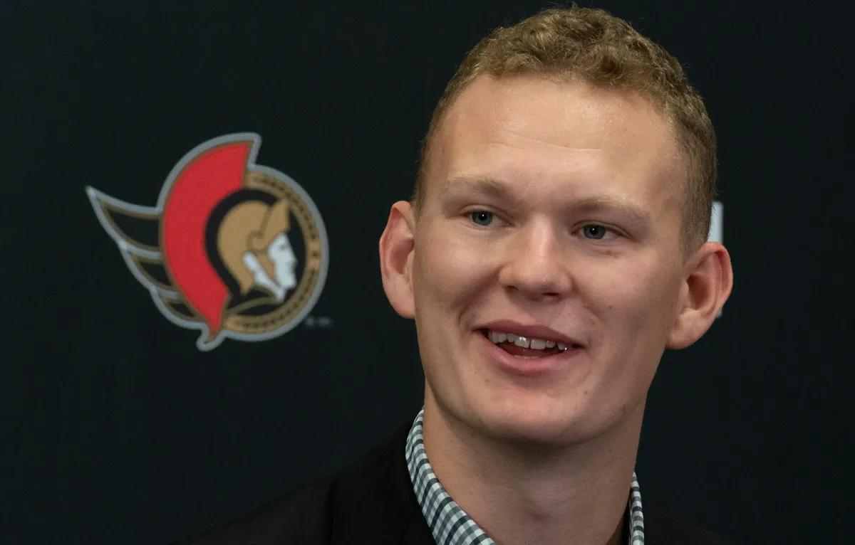 Révélations troublantes sur Brady Tkachuk: mis à la porte par le vestiaire des Sénateurs
