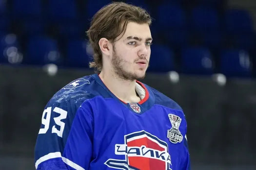 Acquisition d'un rouleau compresseur russe: Montréal frappe un coup de circuit