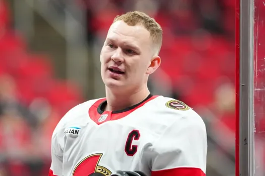 Alerte transaction: Brady Tkachuk échangé en Floride