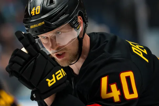 Bombe médiatique à Montréal: l’ancien agent de Brendan Gallagher veut Elias Pettersson
