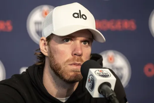 Connor McDavid vit son pire cauchemar : la LNH s’inquiète