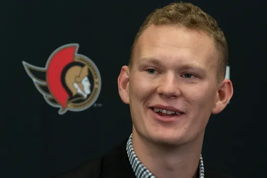 Révélations troublantes sur Brady Tkachuk: mis à la porte par le vestiaire des Sénateurs