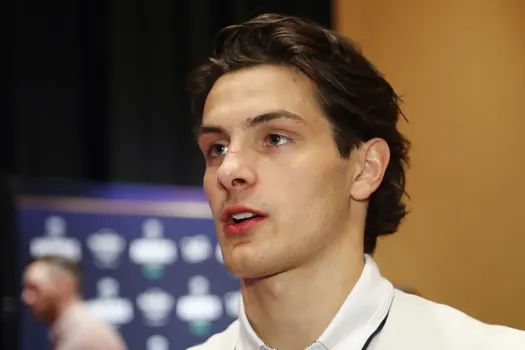 Transaction Montréal-New York:  le prix pour Mathew Barzal discuté