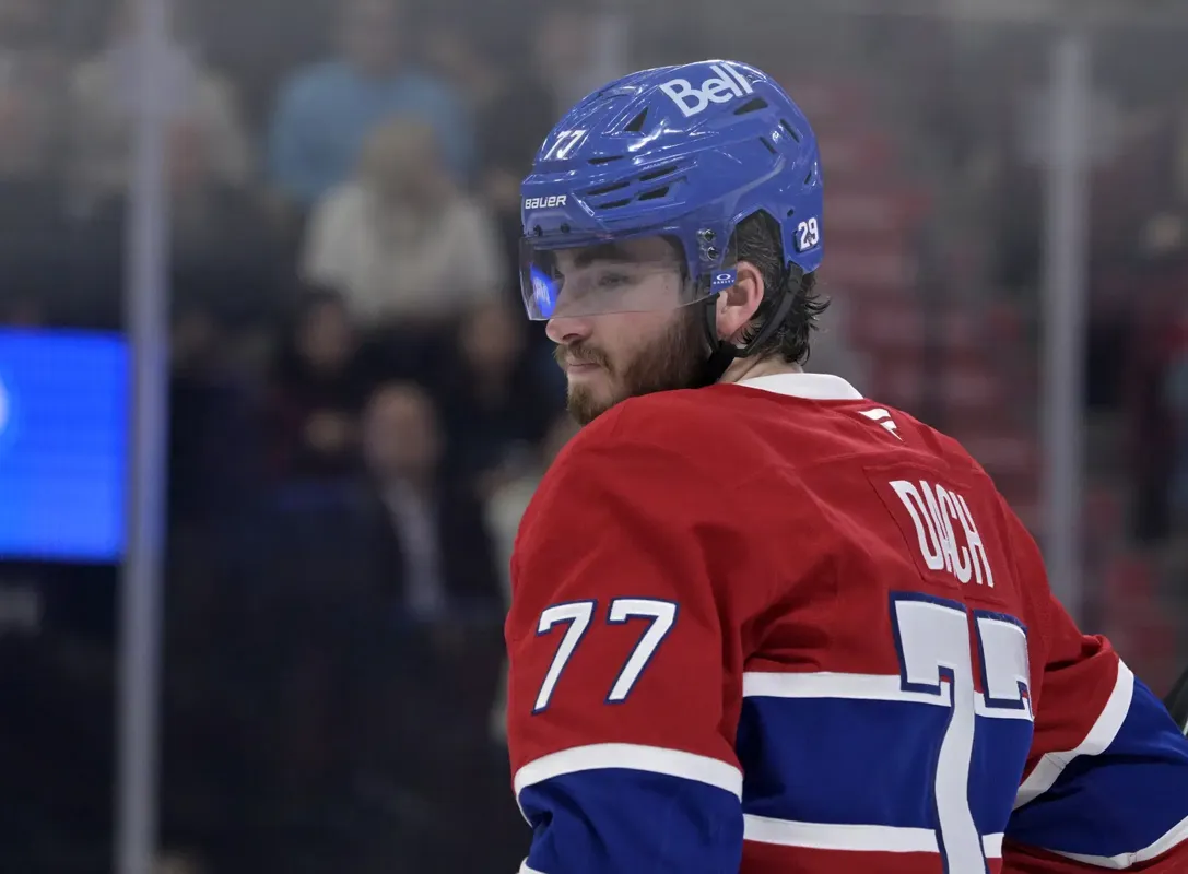 Kirby Dach et sa famille en colère contre Montréal: ça sent la fin
