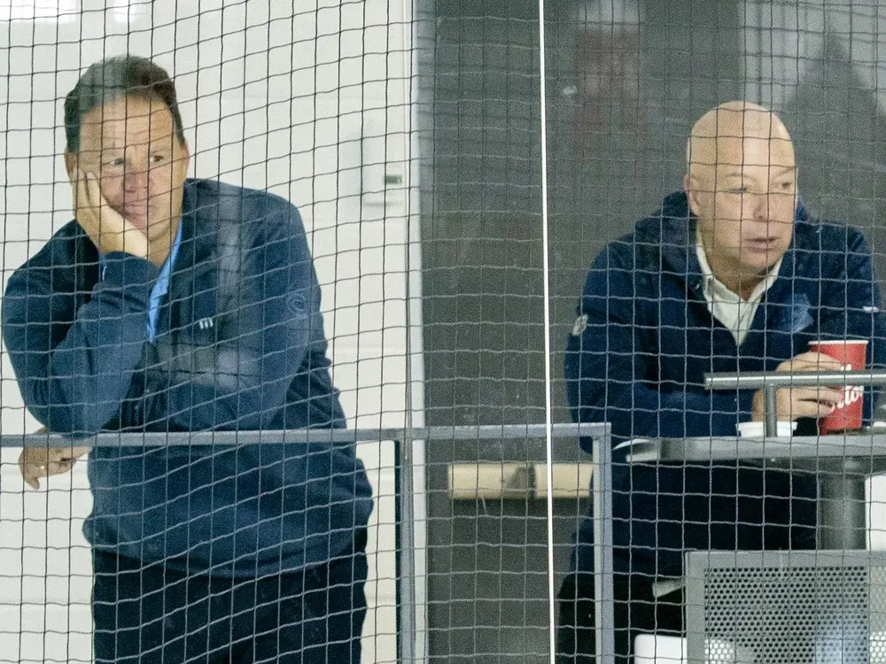 Signature et congédiement déguisé: le silence de Kent Hughes et Jeff Gorton fait jaser