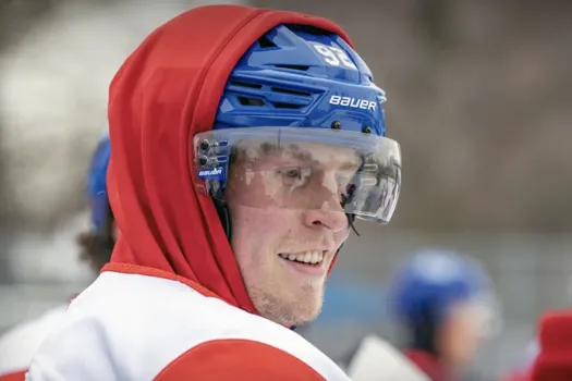 Cauchemar à New York: le ciel tombe sur la tête de Patrik Laine
