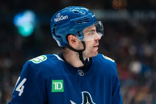 Jake Debrusk à Montréal: le CH doit sacrifier un jeune défenseur