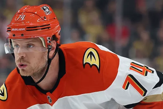 John Carlson à Montréal: Kent Hughes prépare un autre coup monstre