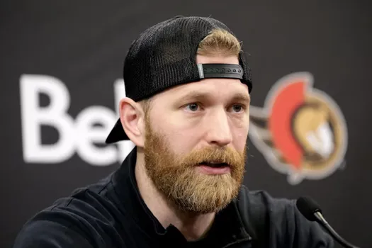 Malaise à Ottawa: Claude Giroux refuse de répondre aux médias