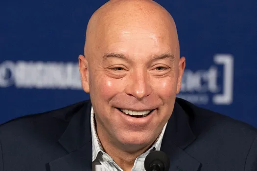 Révolution dans la LNH : Kent Hughes va en profiter le premier