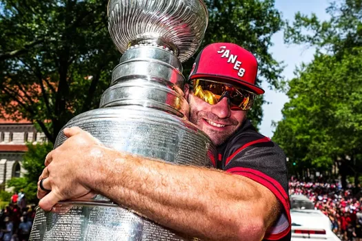 Scandale chez les Hurricanes : la Coupe Stanley perd une partie de sa magie