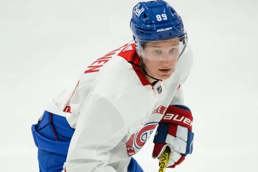 Transaction d'Oliver Kapanen: l'identité des équipes intéressées fait jaser