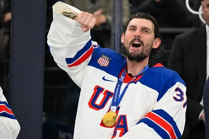 Offre New Jersey-Buffalo-Winnipeg: les Devils et les Sabres se battent pour Connor Hellebuyck