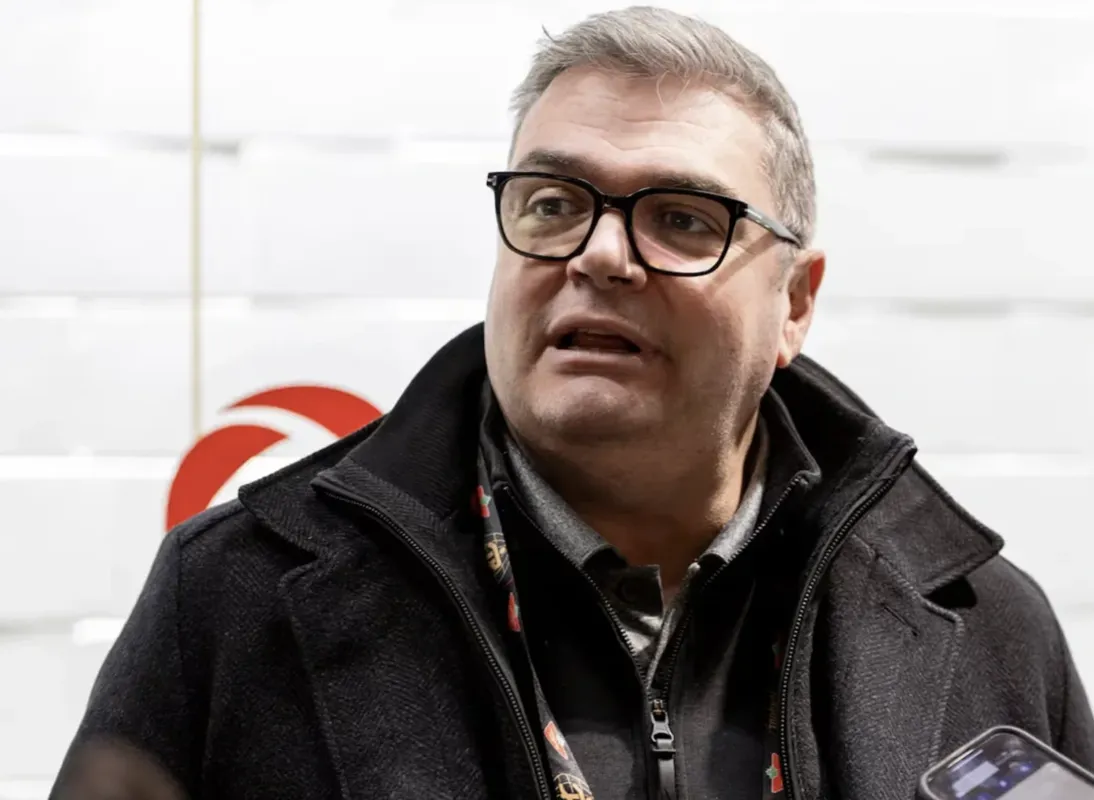 Silence qui dérange : TVA Sports joue gros avec Stéphane Auger