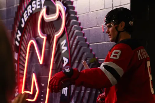 Acquisition d'un défenseur droitier à Montréal: le CH contacte les Devils