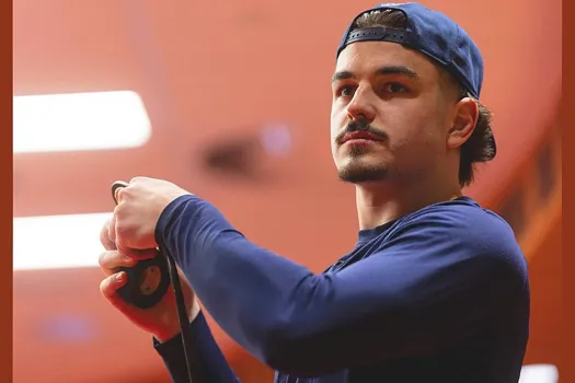 Contrat d'Arber Xhekaj: le shérif se couche devant Kent Hughes