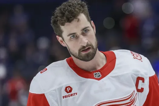 Gros bruit à Montréal : TSN remet Dylan Larkin dans le décor