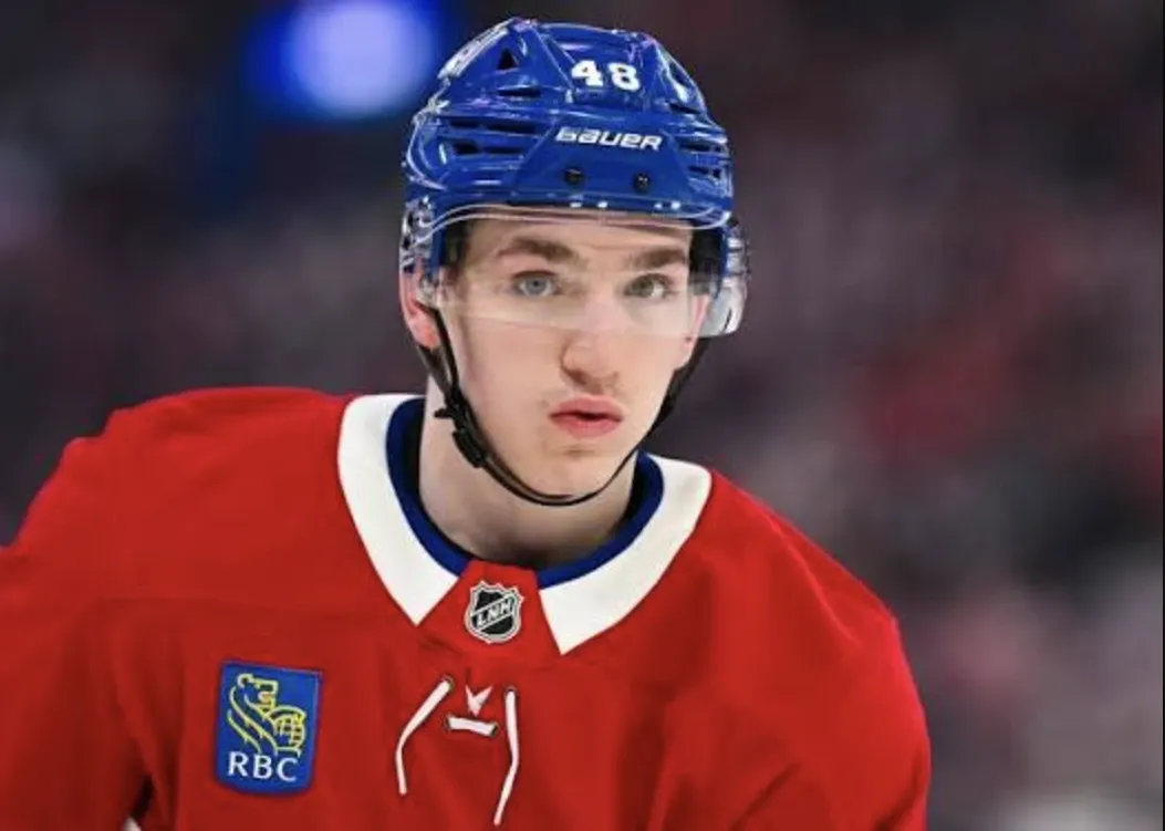 4 milions de dollars qui dérangent : Lane Hutson encaisse un énorme choc