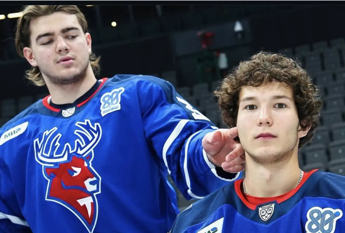 Gleb Pugachyov s'effondre sur la glace: un moment qui glace le sang