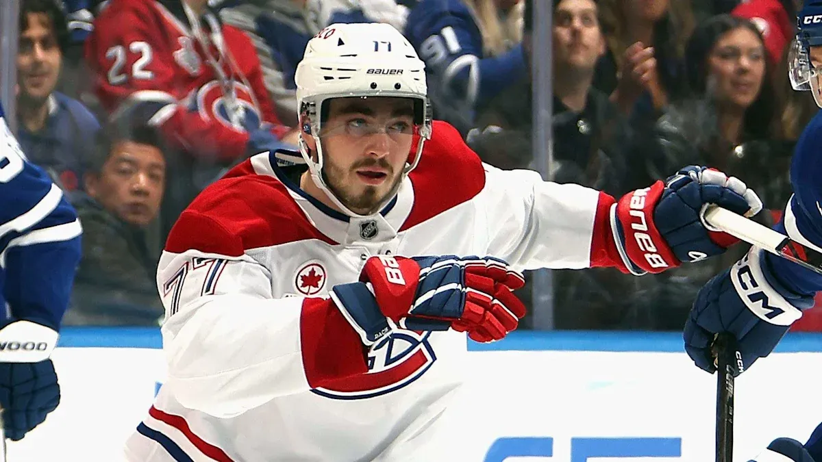 Kirby Dach veut se faire échanger à Edmonton: les Oilers l'attendent