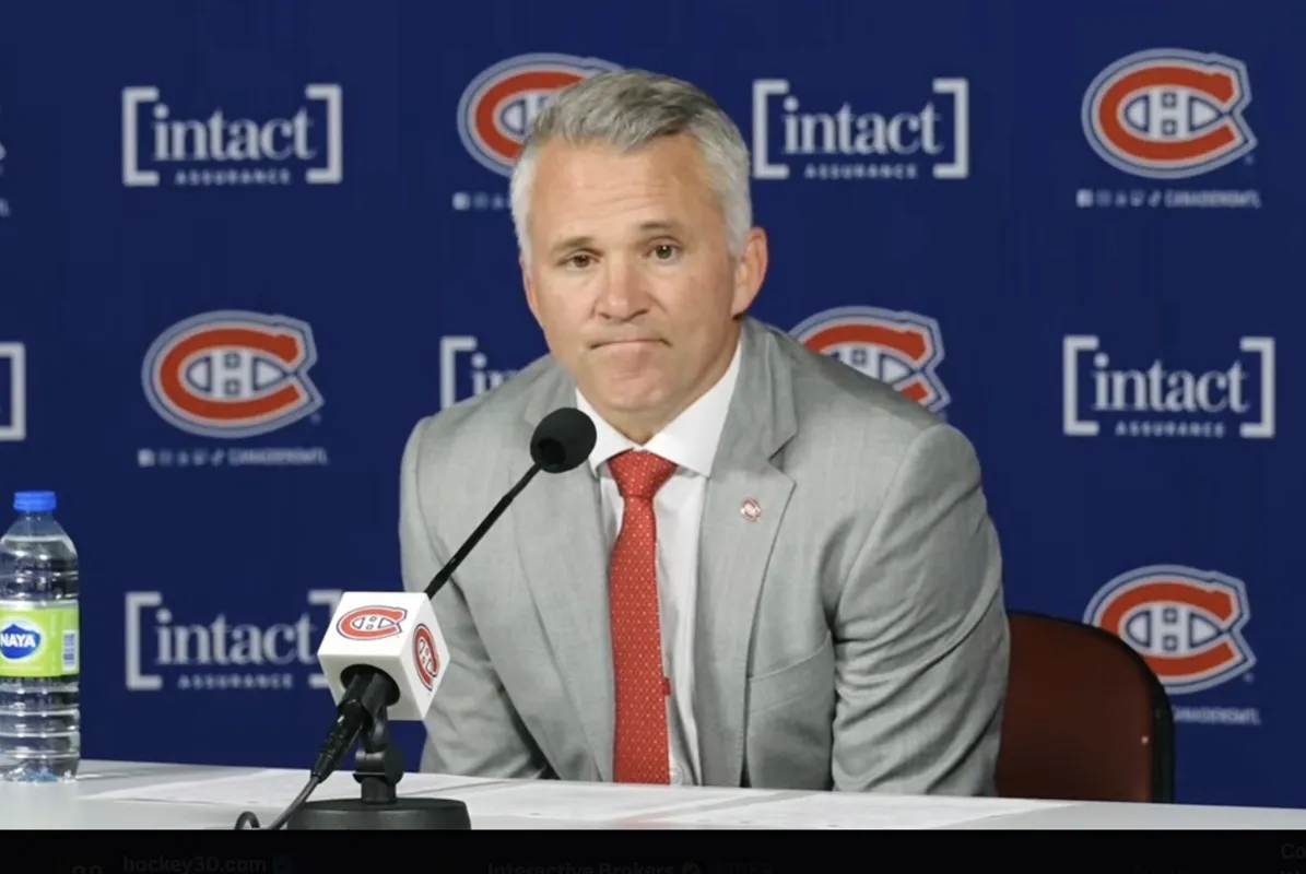 Manque de courage en salle de presse: Martin St-Louis ne mérite pas ses millions