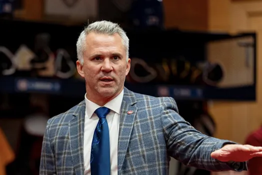 Bourde monumentale de Martin St-Louis: le coach collé par son ego