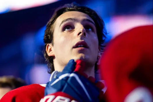 David Reinbacher humilié par le Canadien : son avenir inquiète