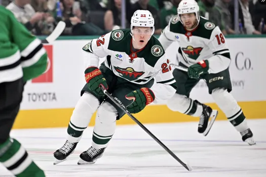 Dylan Larkin tout proche du Minnesota: cauchemar pour Kent Hughes