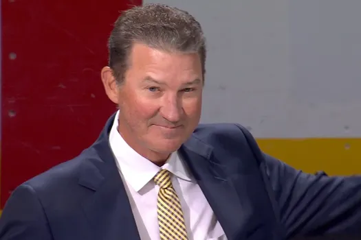 Mario Lemieux ému une ovation monstre: le Canadien assiste à un moment magique
