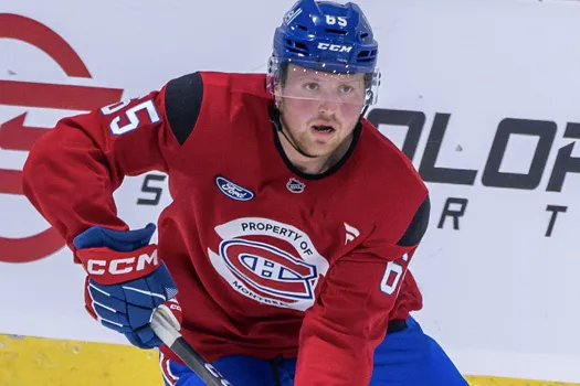 Signature de 30 millions de dollars à Montréal: le meilleur joueur de la AHL fait payer Kent Hughes