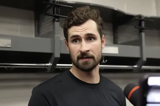 Sortie publique de Dylan Larkin: il ouvre la porte à Montréal